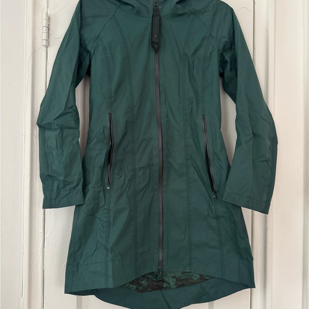 Lululemon Athletica Emerald Teal Hooded Rain Coat